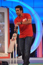 Sachin Tendulkar at NDTV Support My school 9am to 9pm campaign which raised 13.5 crores in Mumbai on 3rd Feb 2013 (21).JPG